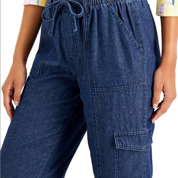 Charlie Capri Pants main image 1